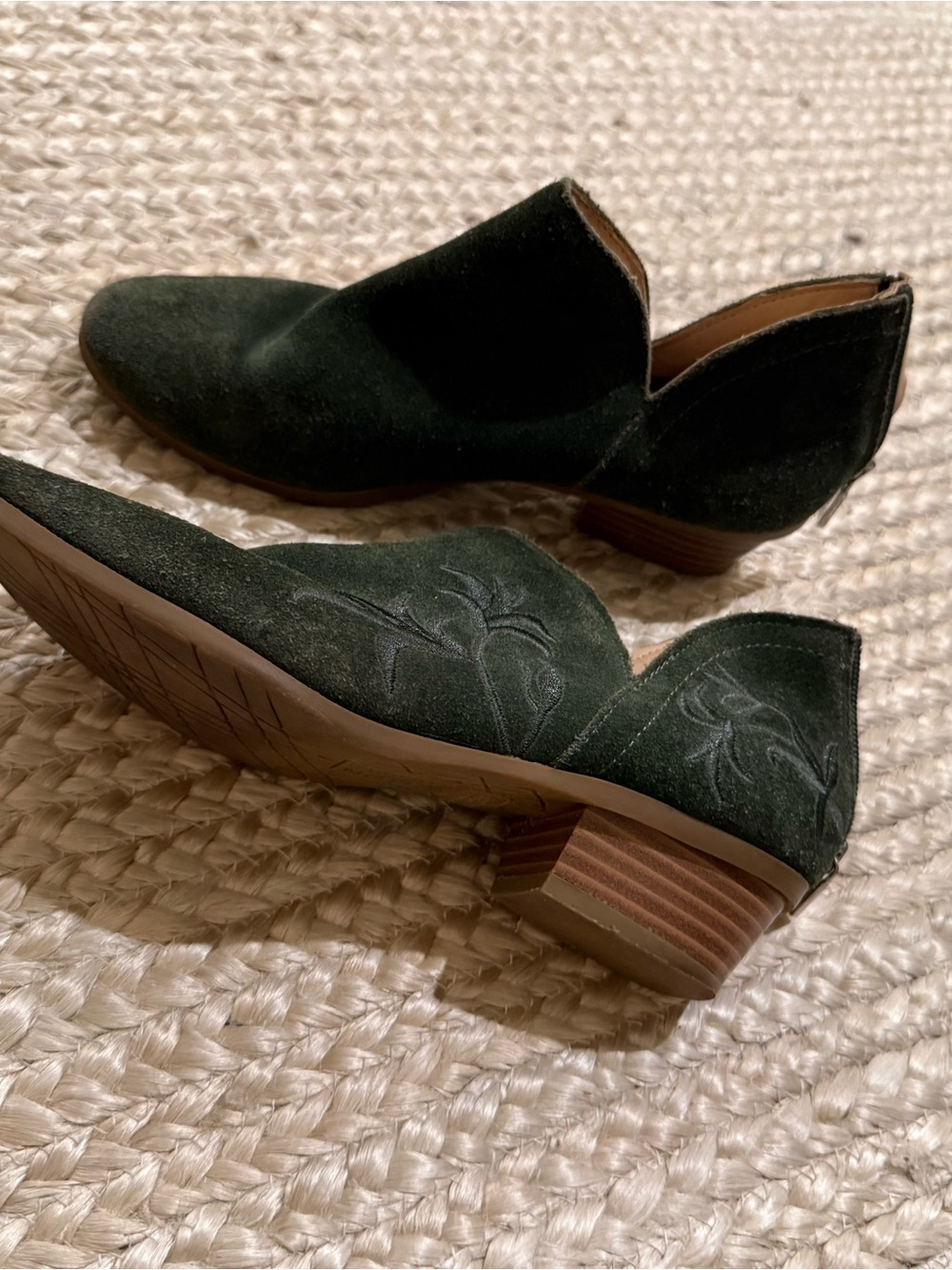 Kenneth Cole Reaction Dark Green Suede ankle boots booties 7